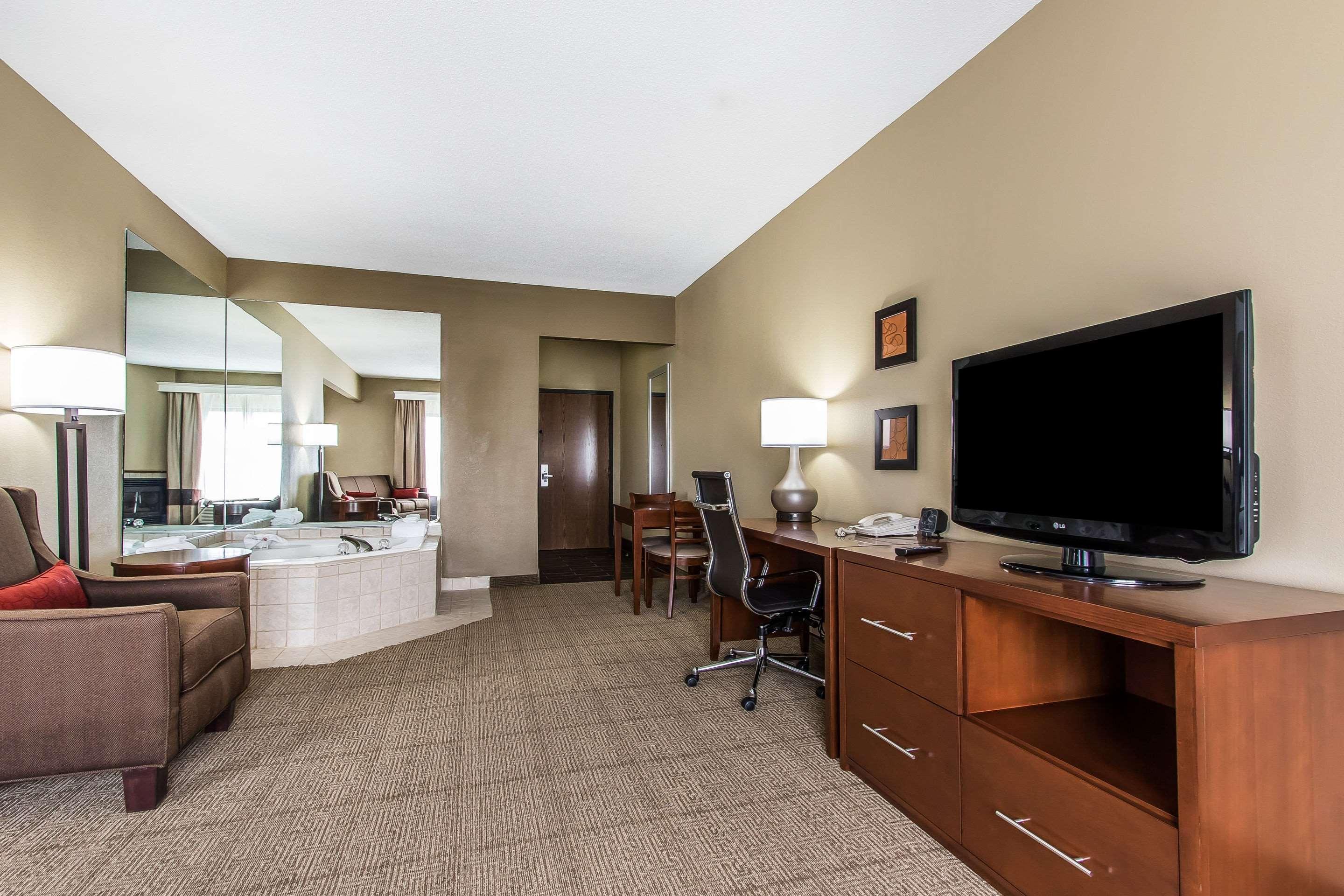 Comfort Suites Effingham Eksteriør billede