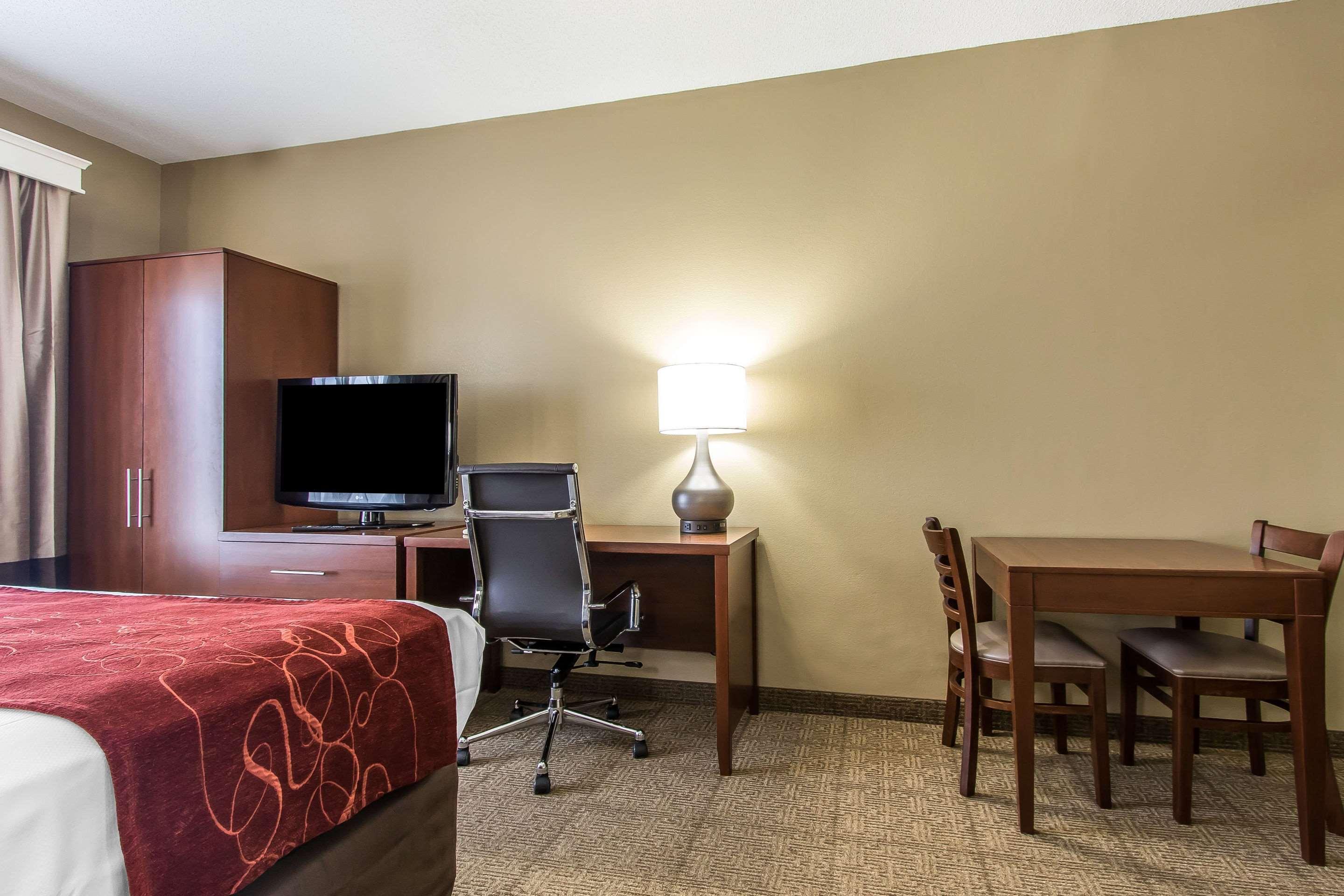 Comfort Suites Effingham Eksteriør billede